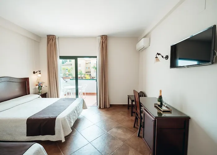 ホテル Arcos De Montemar 3*