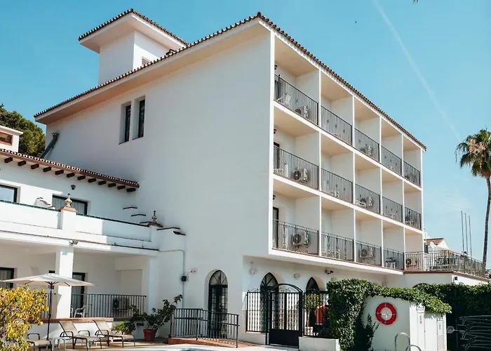 Arcos De Montemar ホテル