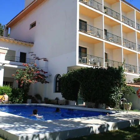 Arcos De Montemar 3* טורמולינוס